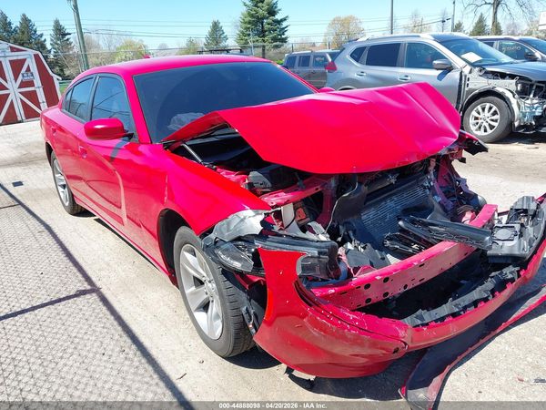 2016 DODGE CHARGER SXT