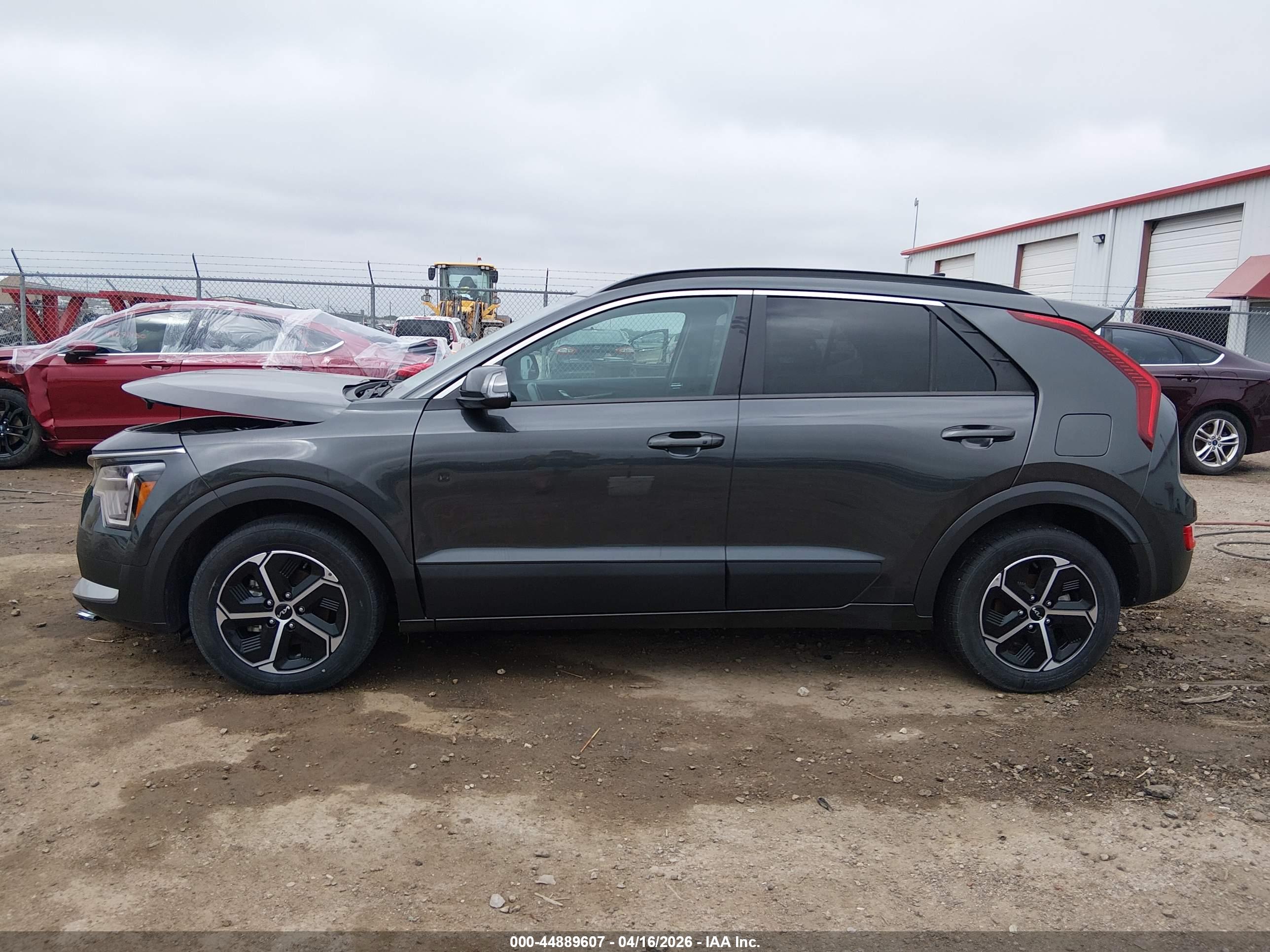 2024 KIA NIRO EX