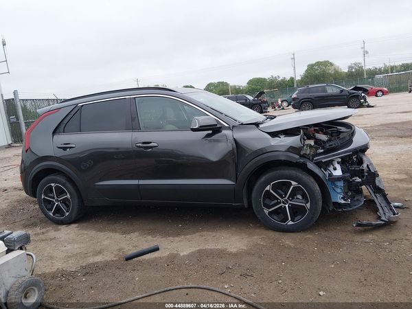 2024 KIA NIRO EX