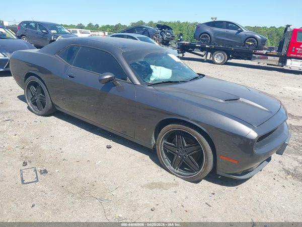2017 DODGE CHALLENGER SXT