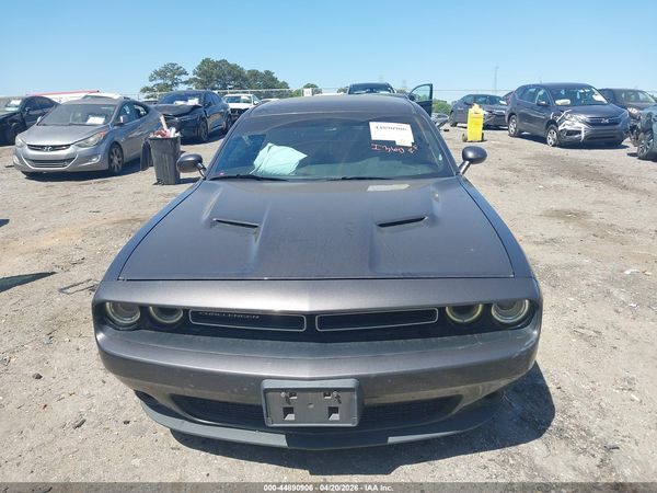 2017 DODGE CHALLENGER SXT