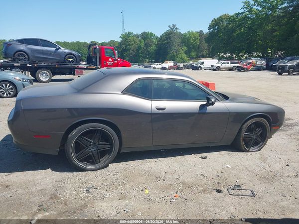 2017 DODGE CHALLENGER SXT