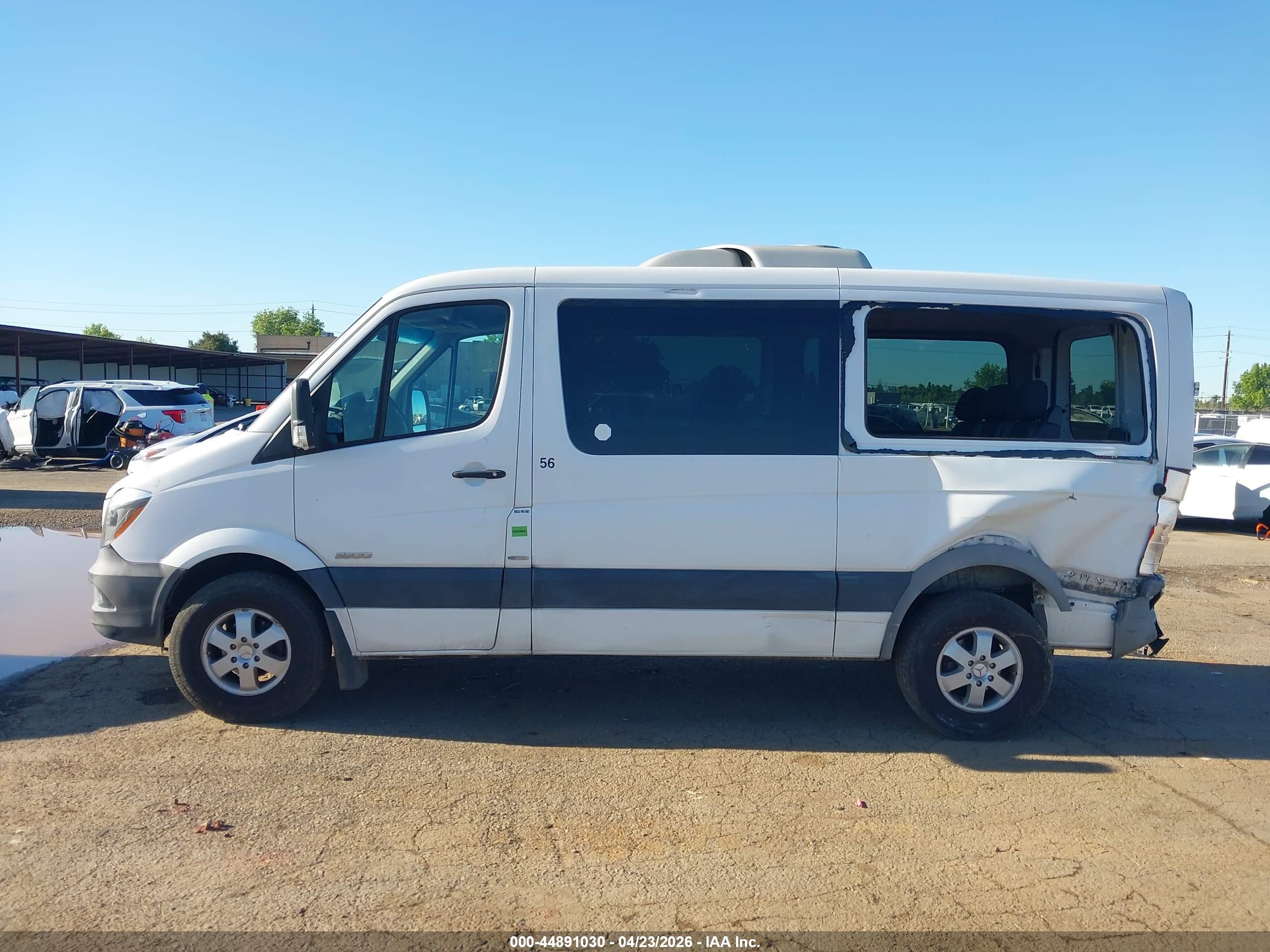 2015 MERCEDES-BENZ SPRINTER 2500 NORMAL ROOF