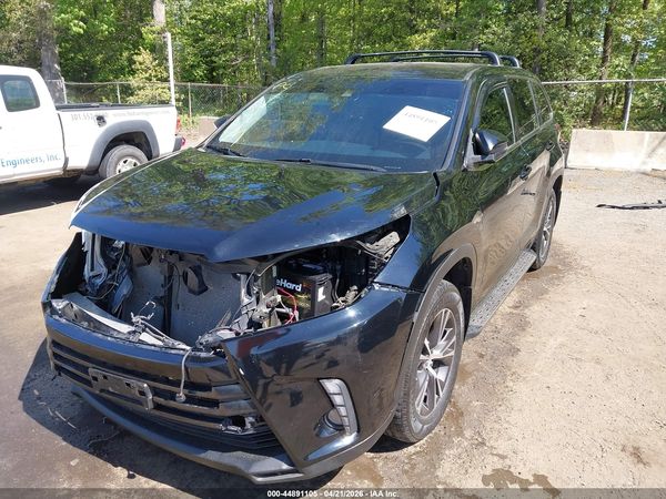 2018 TOYOTA HIGHLANDER LE PLUS