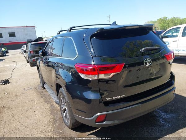 2018 TOYOTA HIGHLANDER LE PLUS