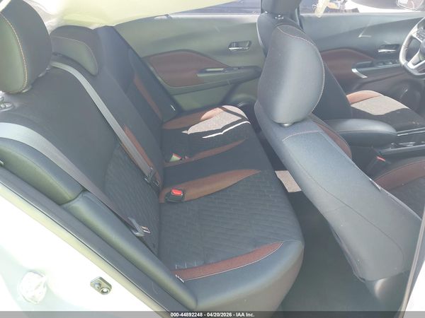 2023 NISSAN KICKS SR XTRONIC CVT — I8