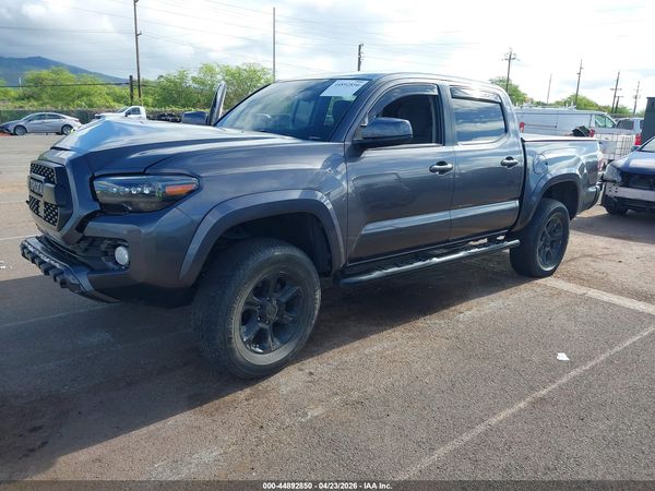 2018 TOYOTA TACOMA SR5