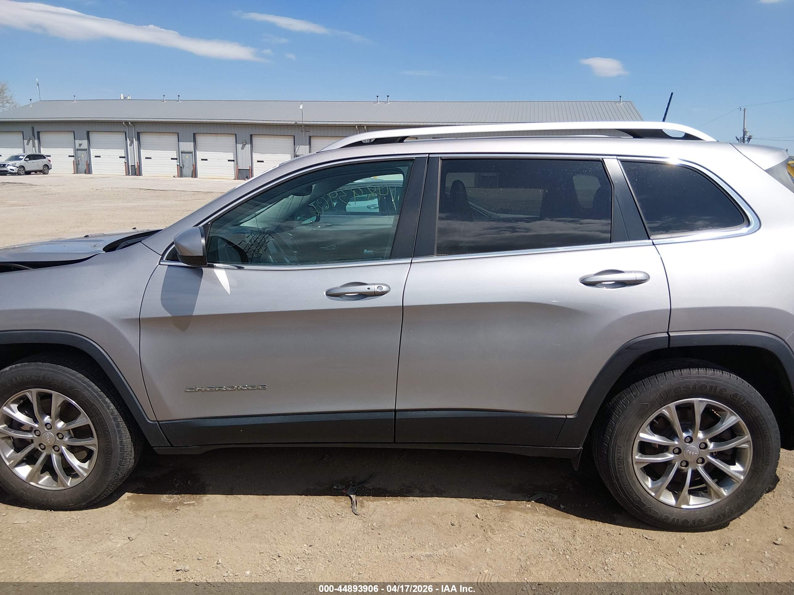 2019 JEEP CHEROKEE LATITUDE PLUS 4X4