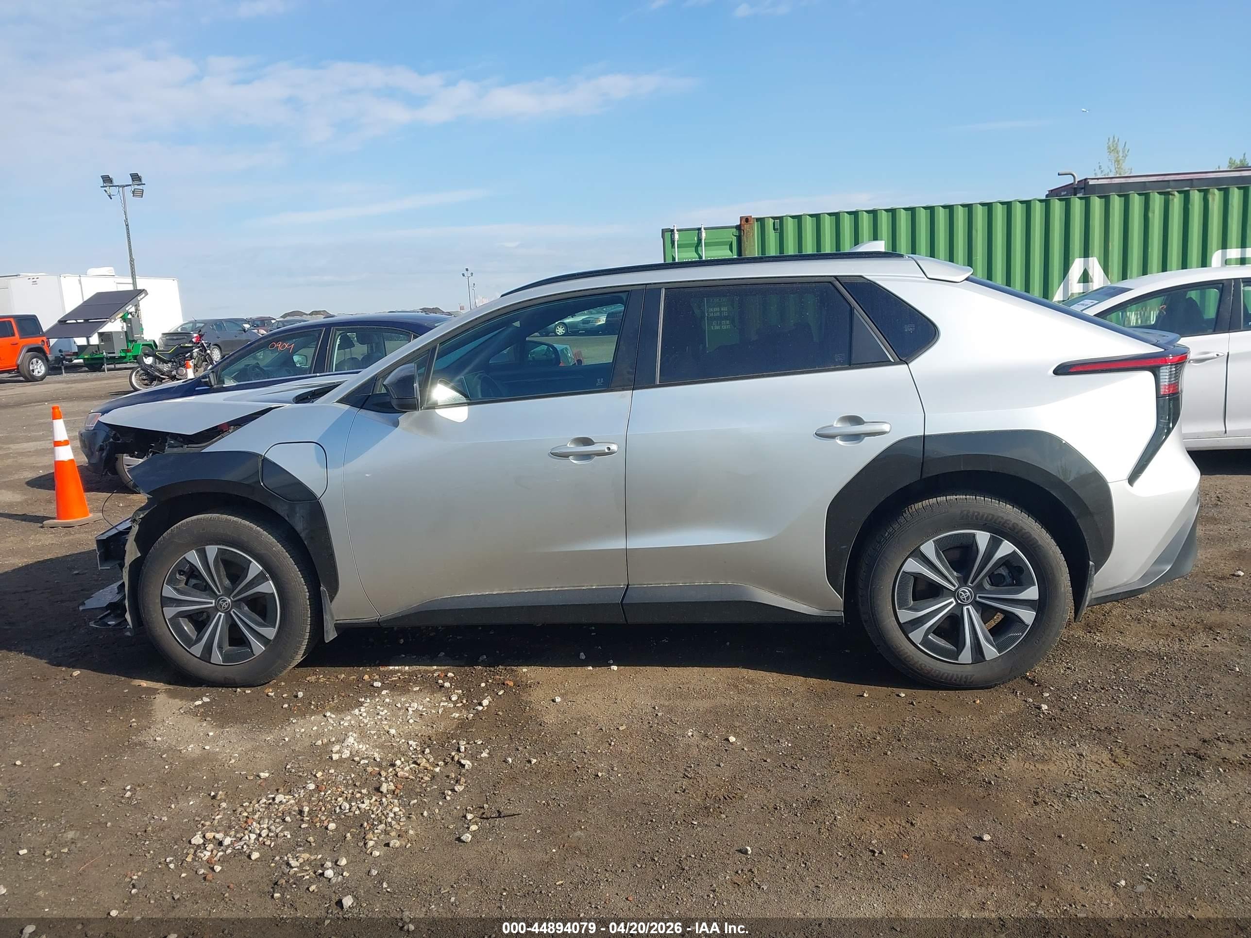 2024 TOYOTA BZ4X XLE