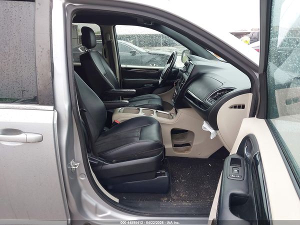 2019 DODGE GRAND CARAVAN SXT — I5