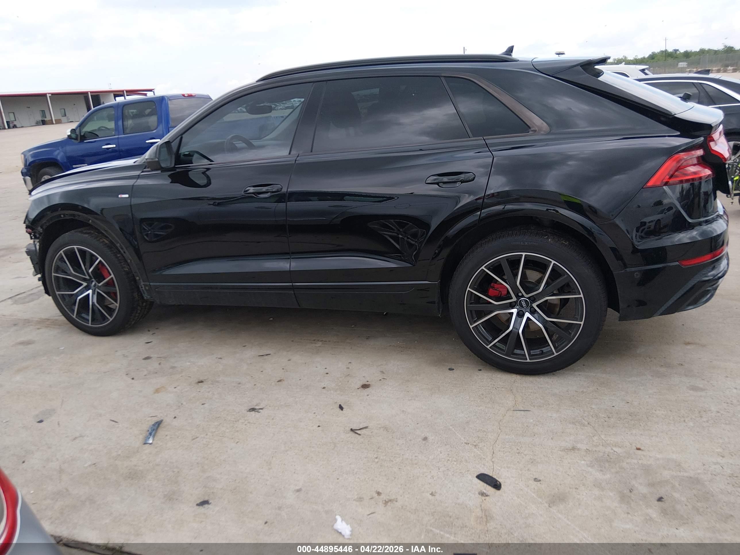 2020 AUDI Q8