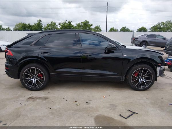 2020 AUDI Q8