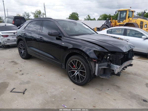 2020 AUDI Q8