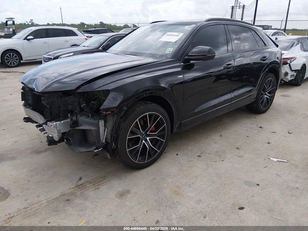2020 AUDI Q8