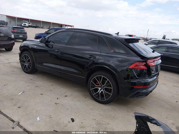 2020 AUDI Q8