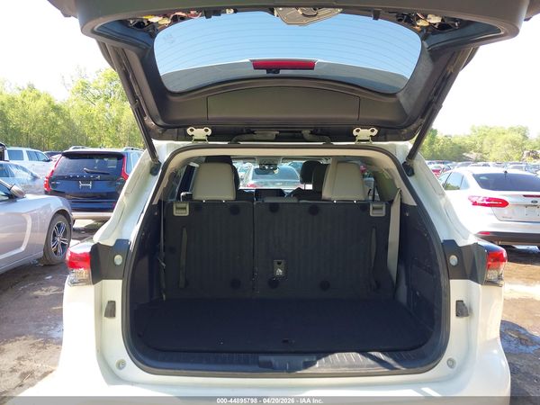 2021 TOYOTA HIGHLANDER XLE