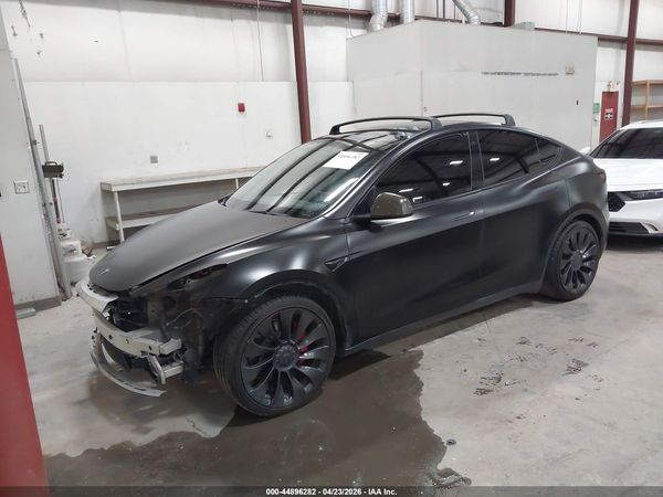 2022 TESLA MODEL Y