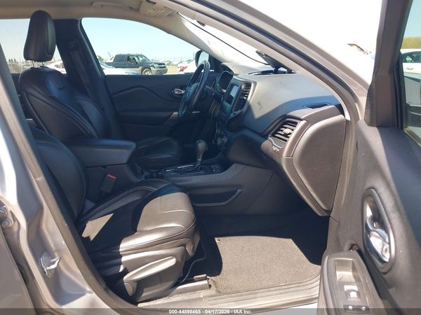 2019 JEEP CHEROKEE LATITUDE PLUS FWD