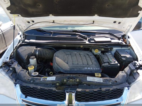 2014 DODGE GRAND CARAVAN SE — I10