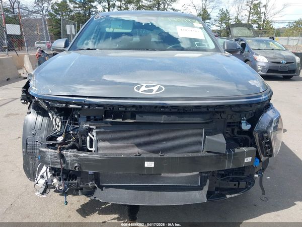 2025 HYUNDAI KONA SE