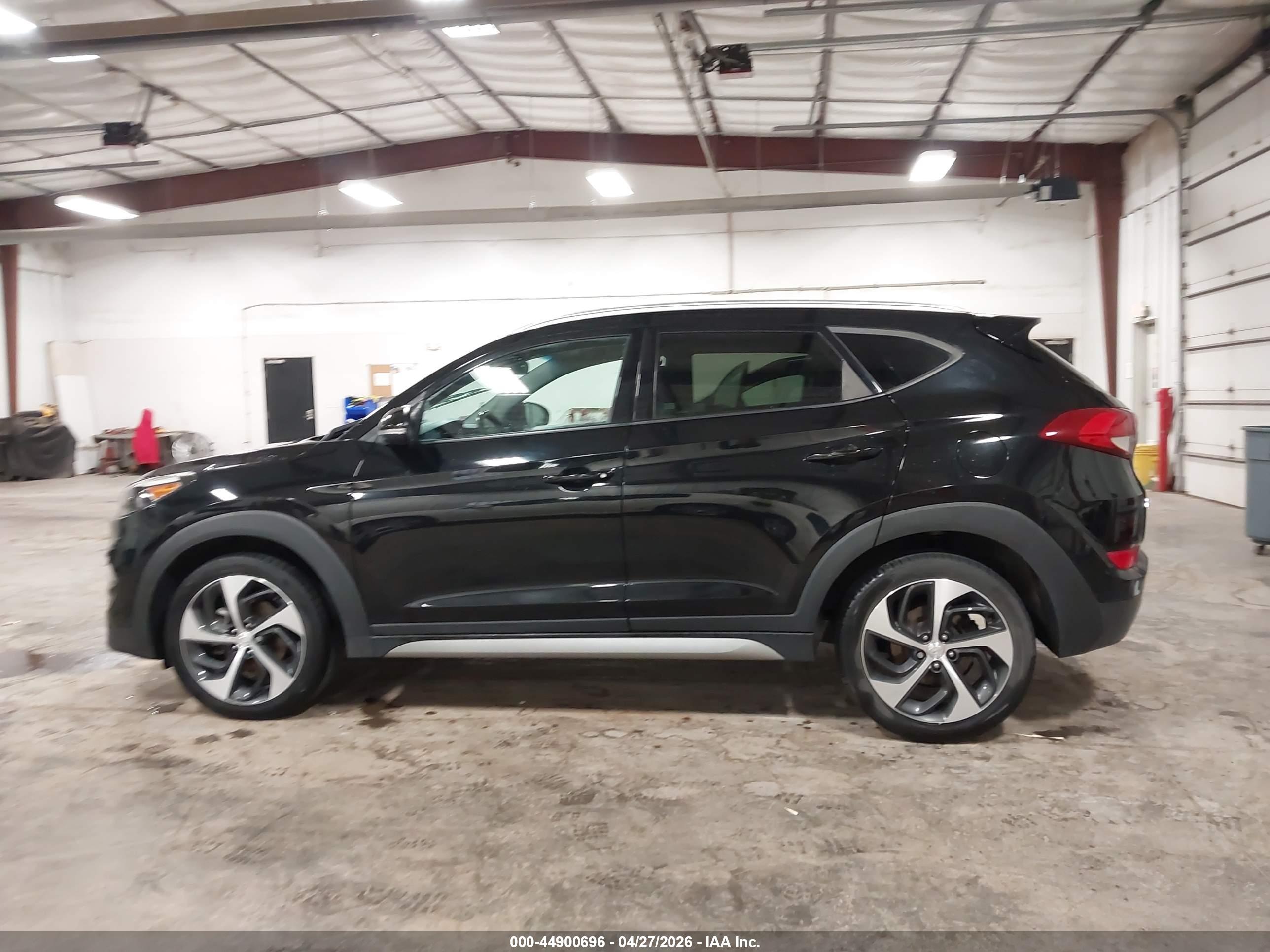 2017 HYUNDAI TUCSON SPORT