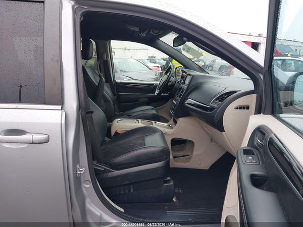 2019 DODGE GRAND CARAVAN SXT — I5