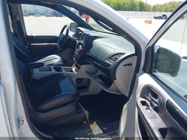 2017 DODGE GRAND CARAVAN SXT — I5