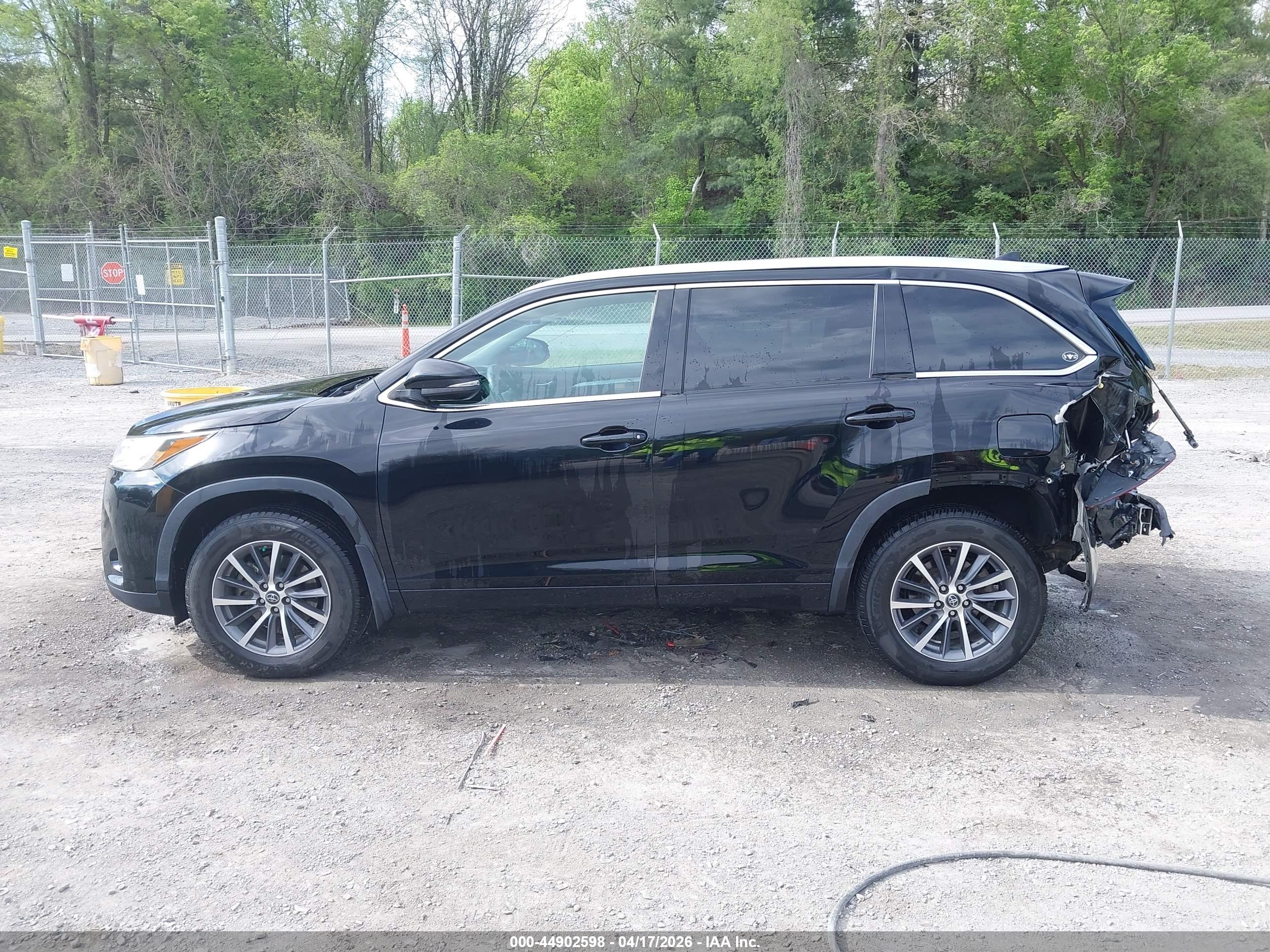 2018 TOYOTA HIGHLANDER XLE