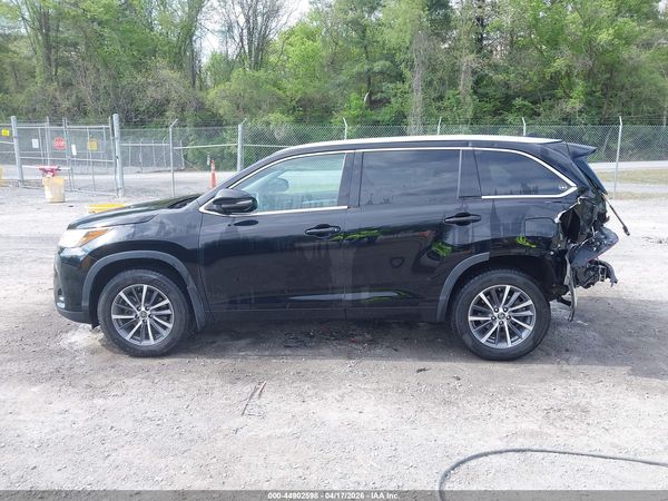 2018 TOYOTA HIGHLANDER