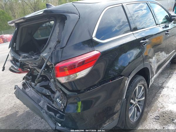 2018 TOYOTA HIGHLANDER XLE