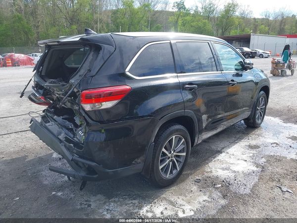 2018 TOYOTA HIGHLANDER XLE