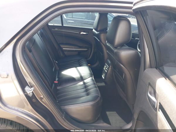 2020 CHRYSLER 300 300S — I8