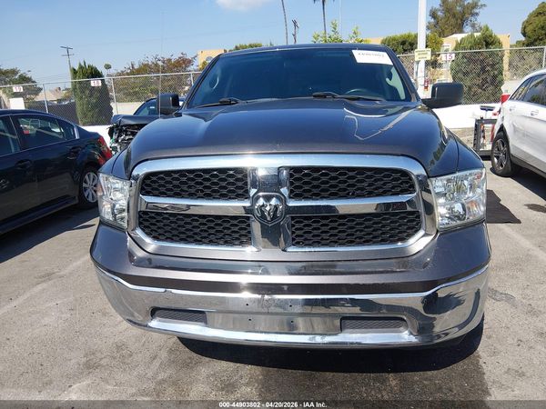 2021 RAM 1500 CLASSIC SLT  4X4 5'7 BOX