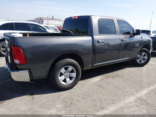 2021 RAM 1500 CLASSIC SLT  4X4 5'7 BOX