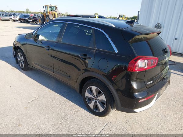 2017 KIA NIRO LX