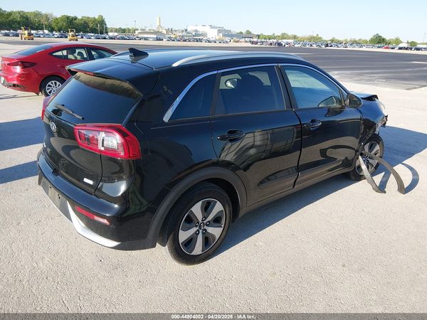2017 KIA NIRO LX