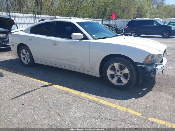 2013 DODGE CHARGER SE