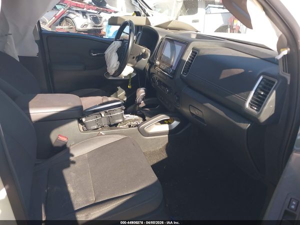 2024 NISSAN FRONTIER SV 4X4
