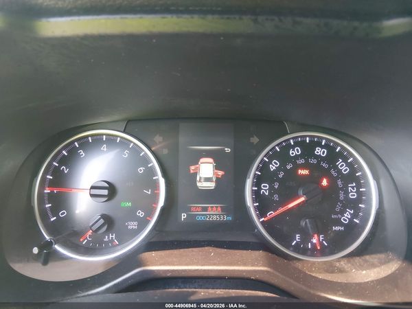 2020 TOYOTA RAV4 XLE