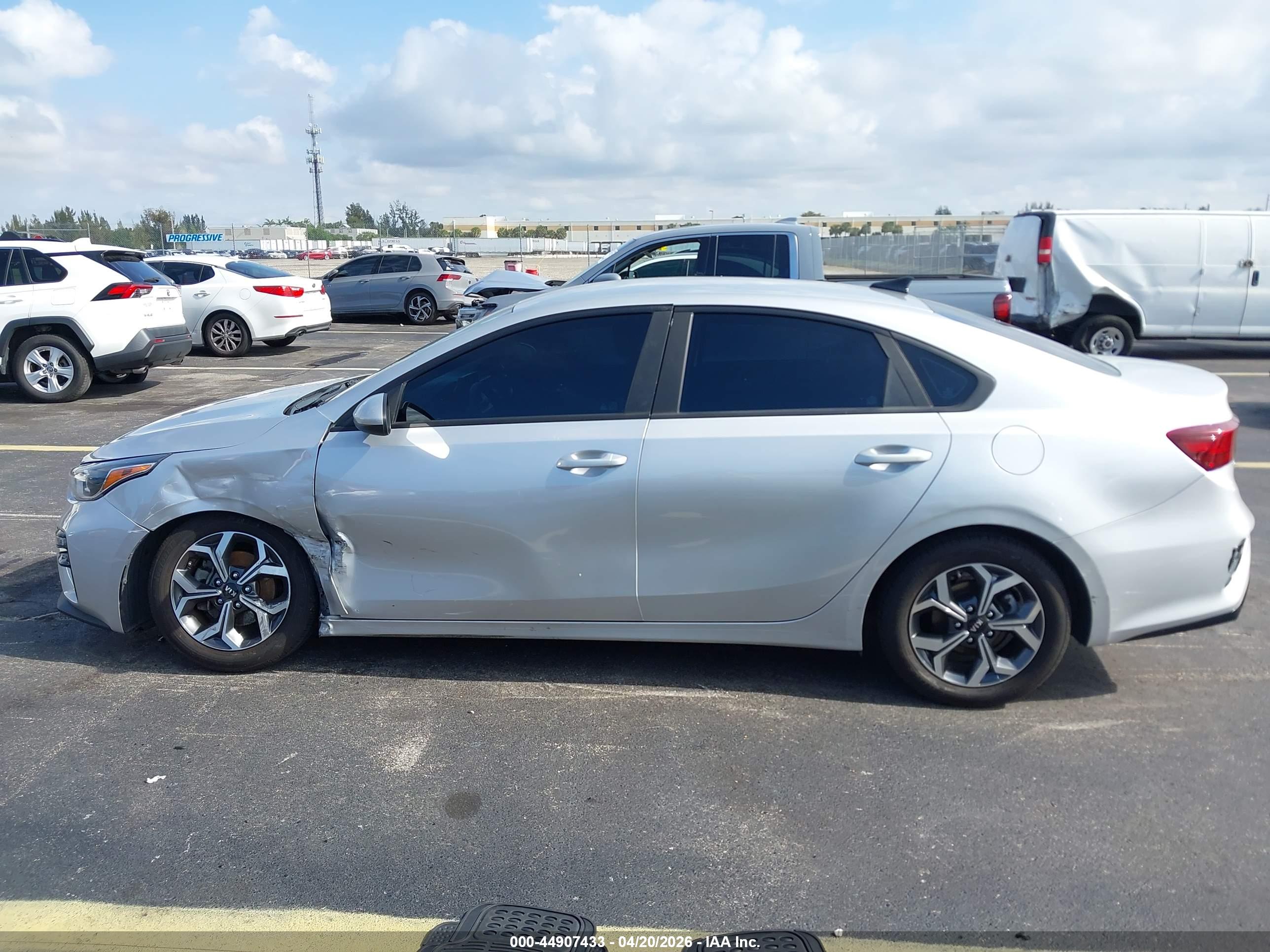 2020 KIA FORTE LXS