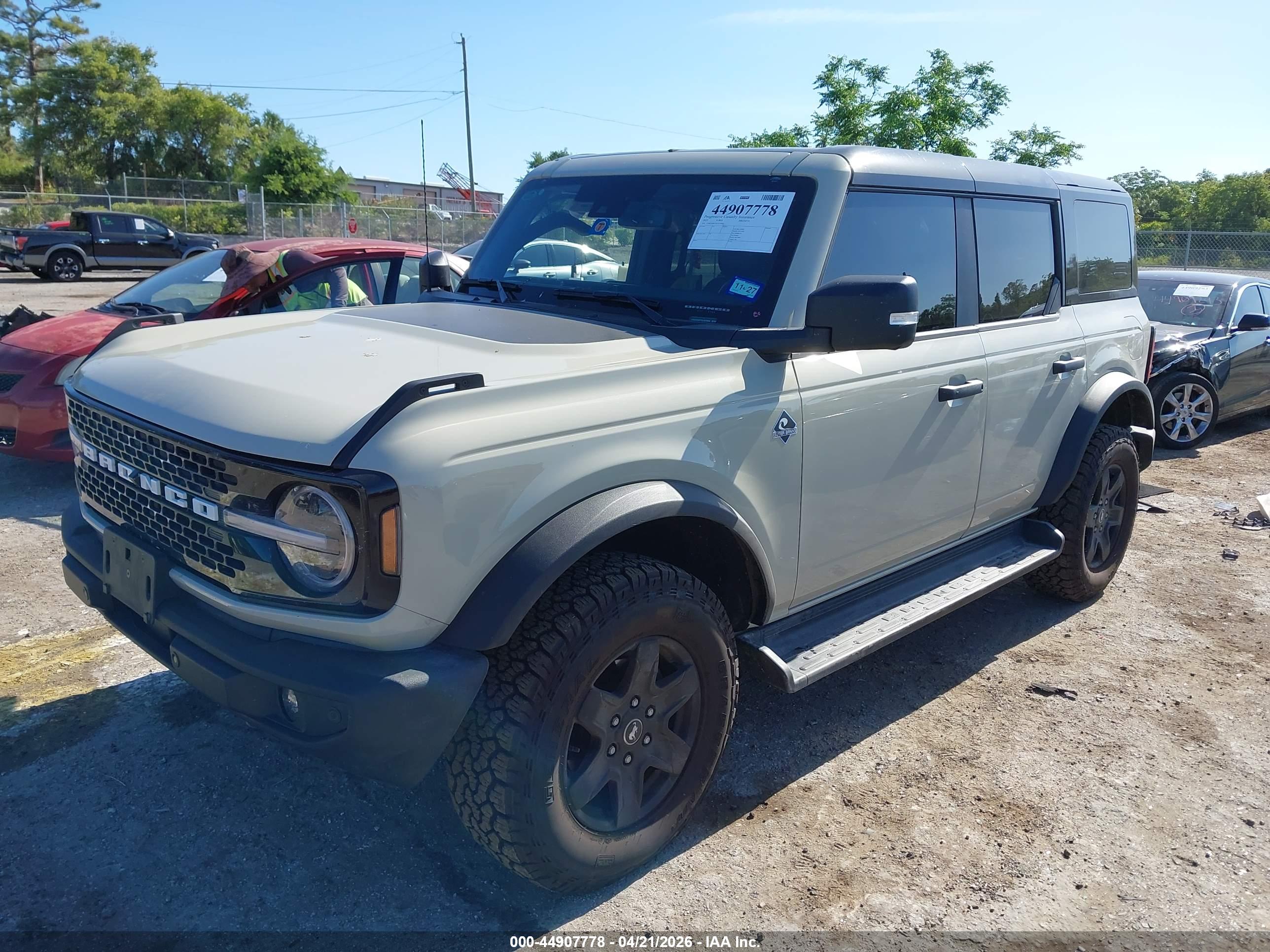 2025 FORD BRONCO OUTER BANKS — I2