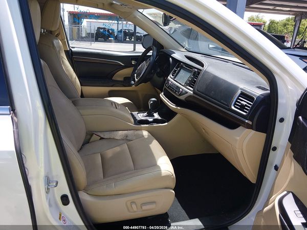 2016 TOYOTA HIGHLANDER LIMITED V6