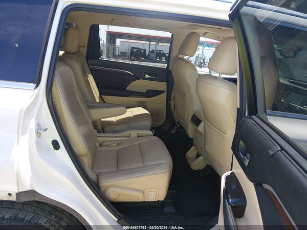 2016 TOYOTA HIGHLANDER LIMITED V6