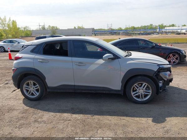 2022 HYUNDAI KONA SE