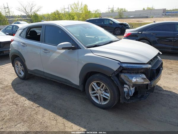 2022 HYUNDAI KONA SE