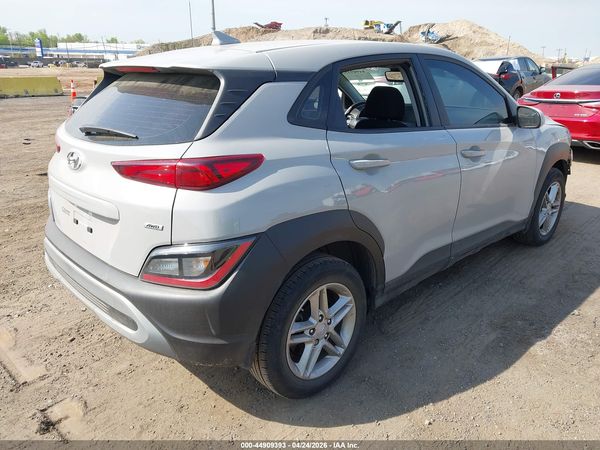 2022 HYUNDAI KONA SE