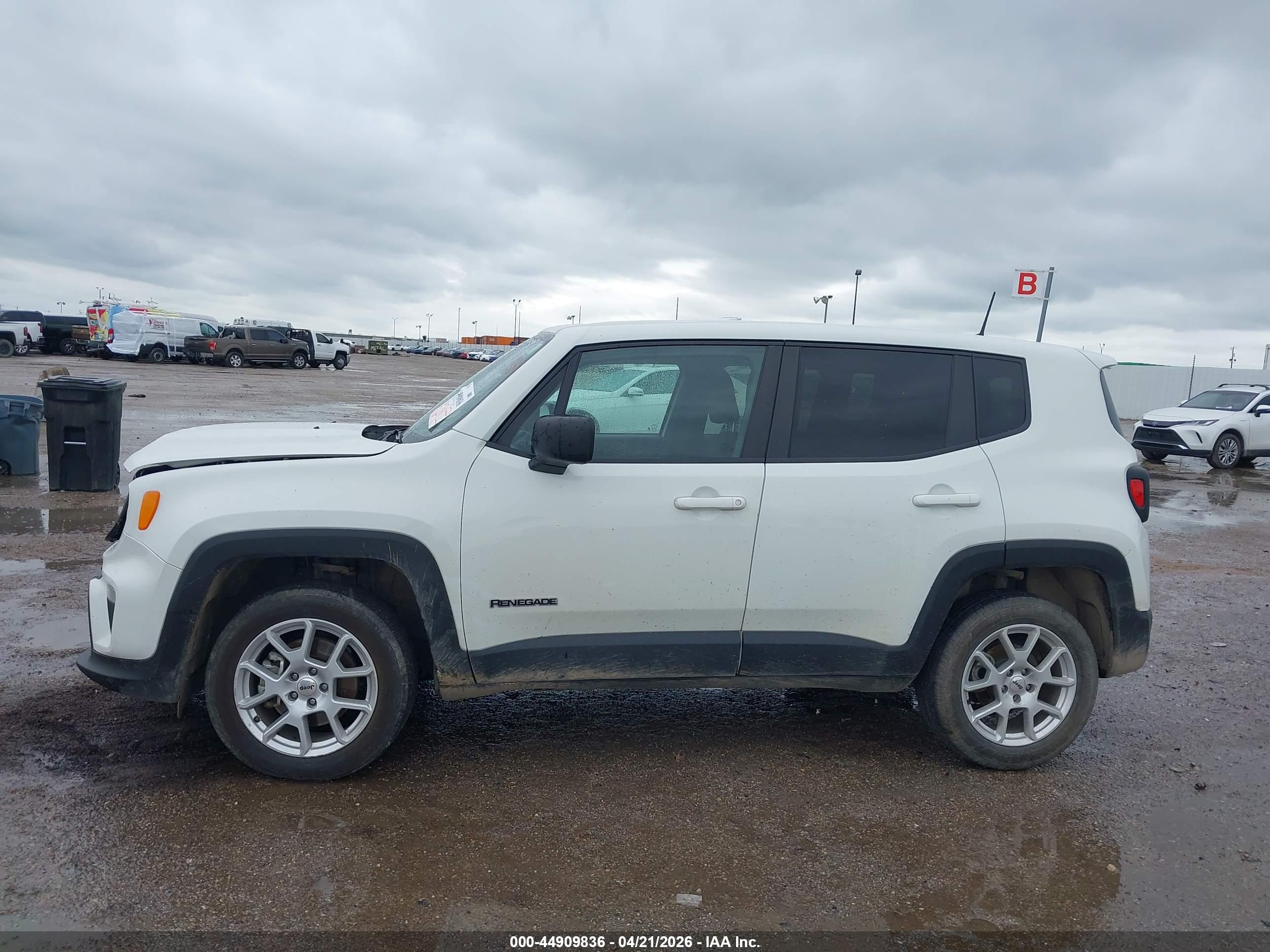 2023 JEEP RENEGADE LATITUDE 4X4