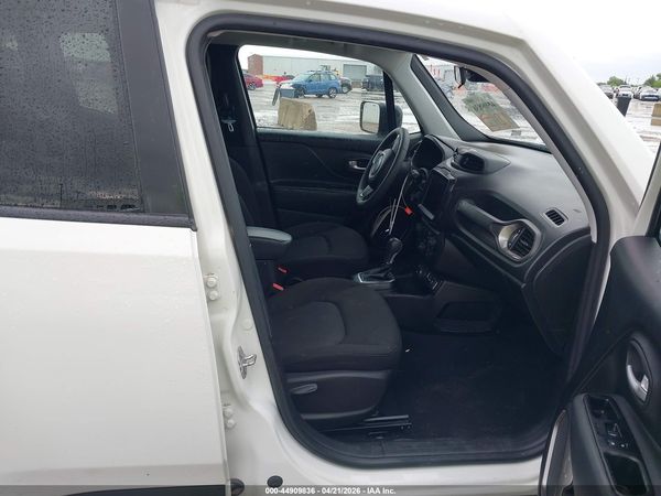 2023 JEEP RENEGADE LATITUDE 4X4