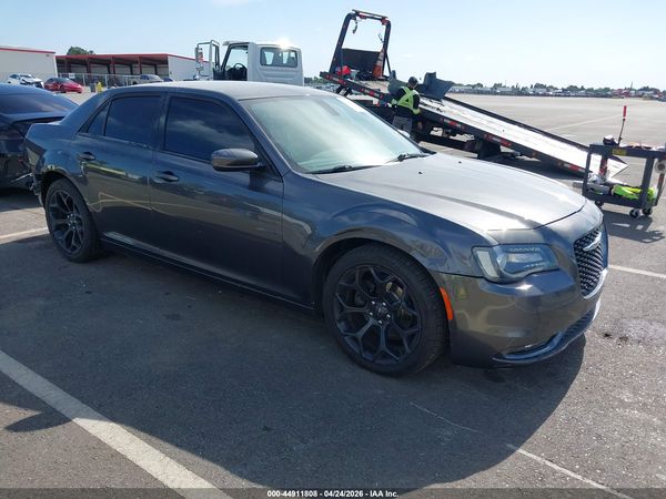 2019 CHRYSLER 300 300S — I1