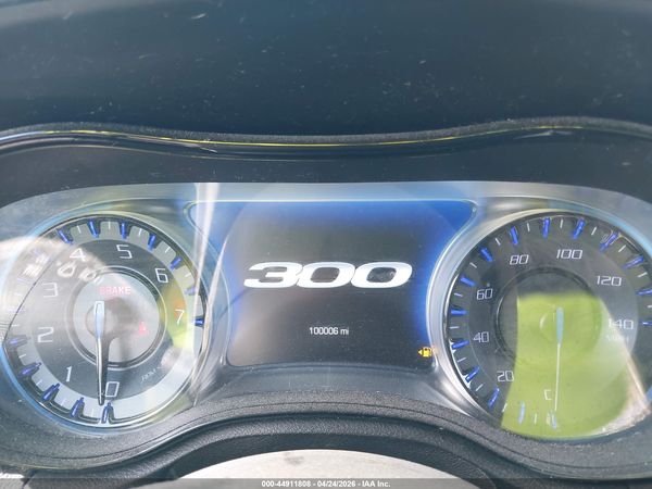 2019 CHRYSLER 300 300S — I7